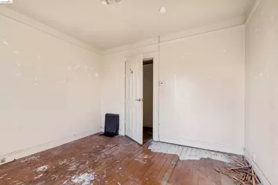 464 42nd St, Oakland, CA 94609 - Photo 7