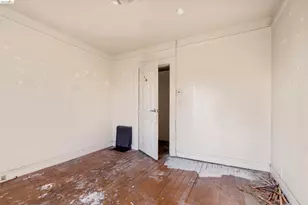 464 42nd St, Oakland, CA 94609 - Photo 7