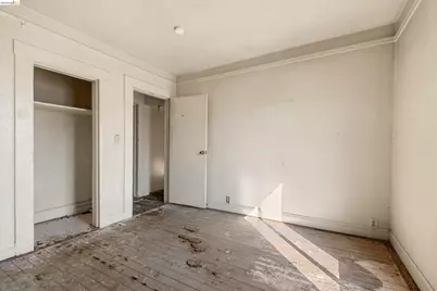 464 42nd St, Oakland, CA 94609 - Photo 11