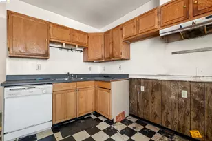 464 42nd St, Oakland, CA 94609 - Photo 3