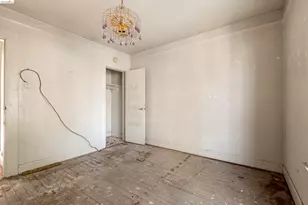 464 42nd St, Oakland, CA 94609 - Photo 13