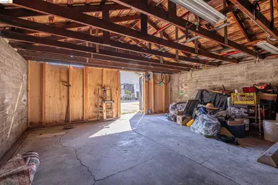 464 42nd St, Oakland, CA 94609 - Photo 29