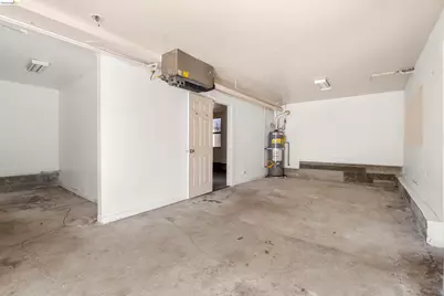 464 42nd St, Oakland, CA 94609 - Photo 27