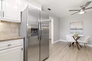 7060 Allegheny Dr, Dublin, CA 94568 - Photo 3