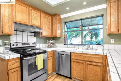 2860 Honeysuckle Cir, Antioch, CA 94531 - Photo 13