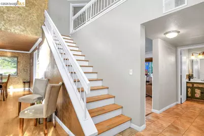 2860 Honeysuckle Cir, Antioch, CA 94531 - Photo 17