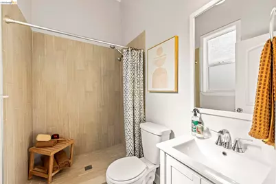 3322 Chestnut St, Oakland, CA 94608 - Photo 25