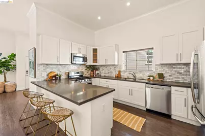 3322 Chestnut St, Oakland, CA 94608 - Photo 13