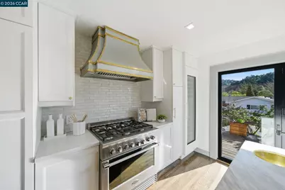 101 Oxford Dr, Moraga, CA 94556 - Photo 15