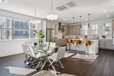 646 Eucalyptus Way, Alameda, CA 94501 - Photo 15