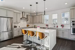 646 Eucalyptus Wy, Alameda, CA 94501 - Photo 17