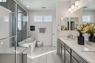 646 Eucalyptus Wy, Alameda, CA 94501 - Photo 25