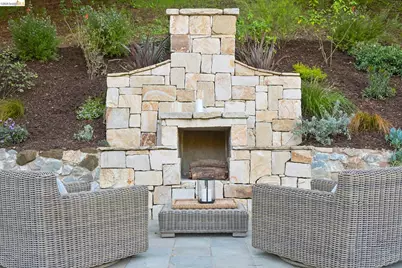 5900 Marden Ln, Oakland, CA 94611 - Photo 45