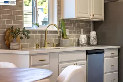 261 Julius St, San Leandro, CA 94577 - Photo 13