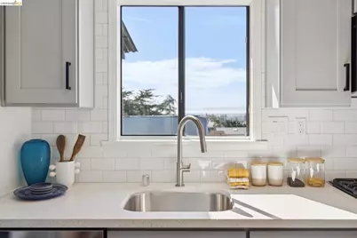 4066 Patterson Ave, Oakland, CA 94619 - Photo 15