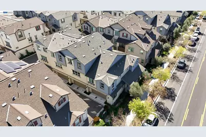 1758 Pedrozzi Cmn, Livermore, CA 94551 - Photo 51