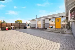 1745 Eucalyptus Ct, Concord, CA 94521 - Photo 3