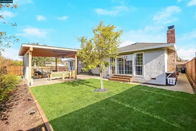 1745 Eucalyptus Ct, Concord, CA 94521 - Photo 43