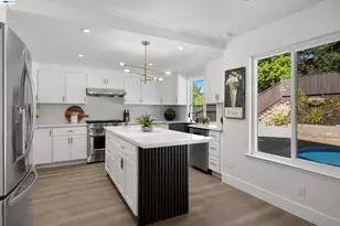 3208 Touriga Dr, Pleasanton, CA 94566 - Photo 7