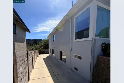 4242 Fariss Lane, El Sobrante, CA 94603 - Photo 3