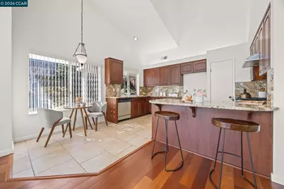 154 Panorama Dr, Benicia, CA 94510 - Photo 15