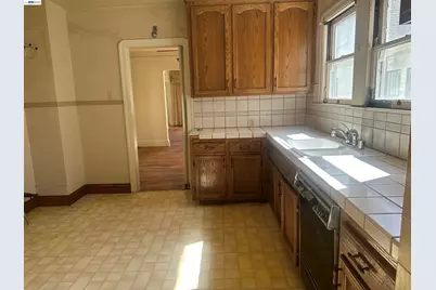 2533 Harrington Ave, Oakland, CA 94601 - Photo 15