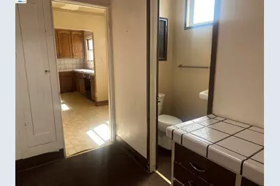 2533 Harrington Ave, Oakland, CA 94601 - Photo 19