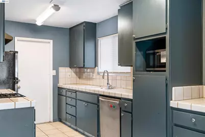 2800 Bateman Ln, Modesto, CA 95354 - Photo 9