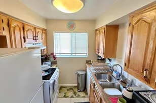 1360 Del Rio Ct, Concord, CA 94518 - Photo 11