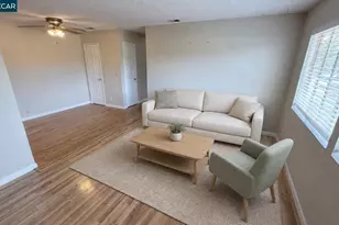 1360 Del Rio Ct, Concord, CA 94518 - Photo 11