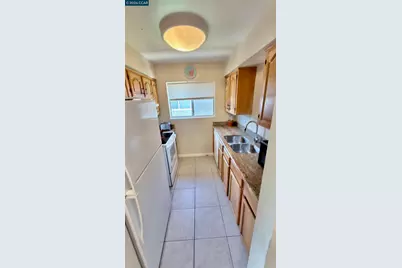 1360 Del Rio Ct #4, Concord, CA 94518 - Photo 9