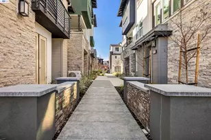 5767 Iron Horse Pkwy, Dublin, CA 94568 - Photo 5