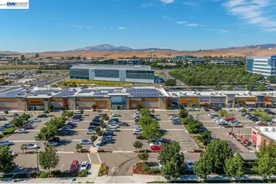 5767 Iron Horse Pkwy #D, Dublin, CA 94568 - Photo 57