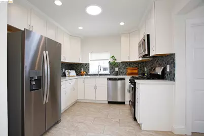 1068 82nd Avenue, Oakland, CA 94621 - Photo 5