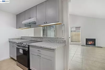 8710 Kelley Dr, Stockton, CA 95209 - Photo 5