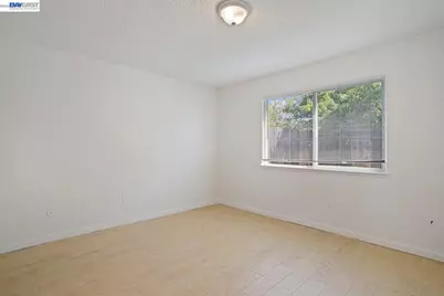 8710 Kelley Dr, Stockton, CA 95209 - Photo 9