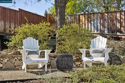 1651 Mendota Court, Walnut Creek, CA 94597 - Photo 43