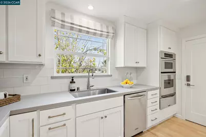 1651 Mendota Court, Walnut Creek, CA 94597 - Photo 9