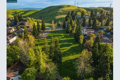 92 Hillview Dr, Danville, CA 94506 - Photo 53