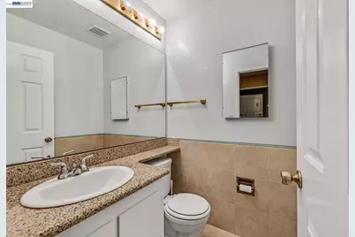 21117 Gary Dr #217, Hayward, CA 94546 - Photo 19