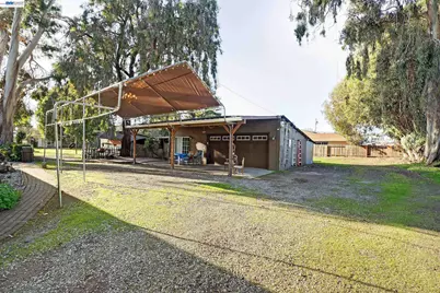1177 Thiel Rd, Hayward, CA 94544 - Photo 37