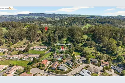 10565 Englewood Drive, Oakland, CA 94605 - Photo 49