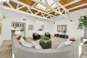 10565 Englewood Dr, Oakland, CA 94605 - Photo 21