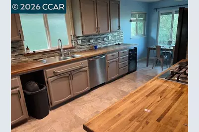 5535 Merritt Dr, Concord, CA 94521 - Photo 11