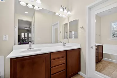 86 Cortadillo St, Mountain House, CA 95391 - Photo 19