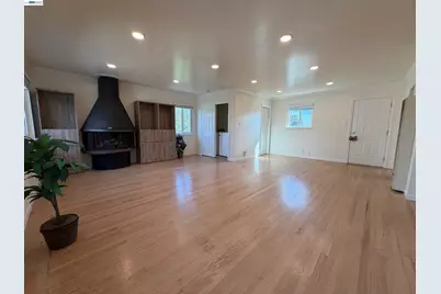 820 Island Dr, Alameda, CA 94502 - Photo 5