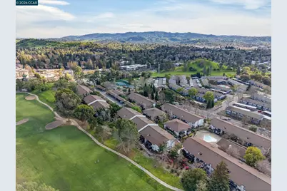 1445 Marchbanks Dr #2, Walnut Creek, CA 94598 - Photo 31