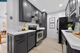 1445 Marchbanks Dr, Walnut Creek, CA 94598 - Photo 15