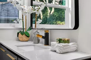 230 Fairlawn Dr, Berkeley, CA 94708 - Photo 23