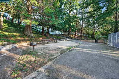230 Fairlawn Dr, Berkeley, CA 94708 - Photo 47
